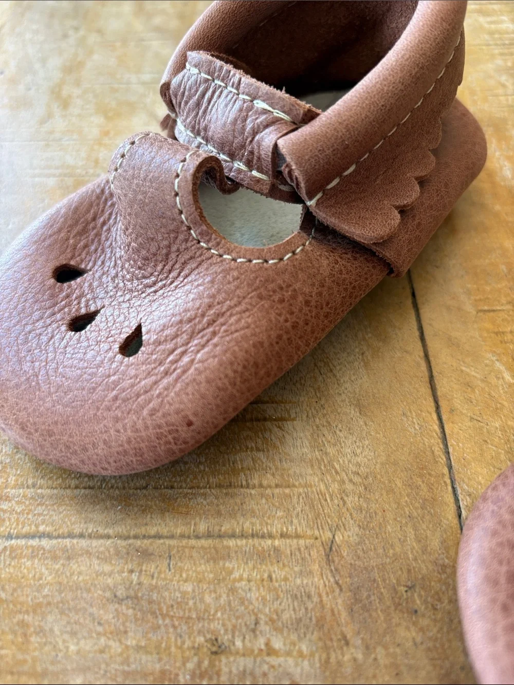 Freshly Picked Leather Mary Jane Shoes Toddler size 5